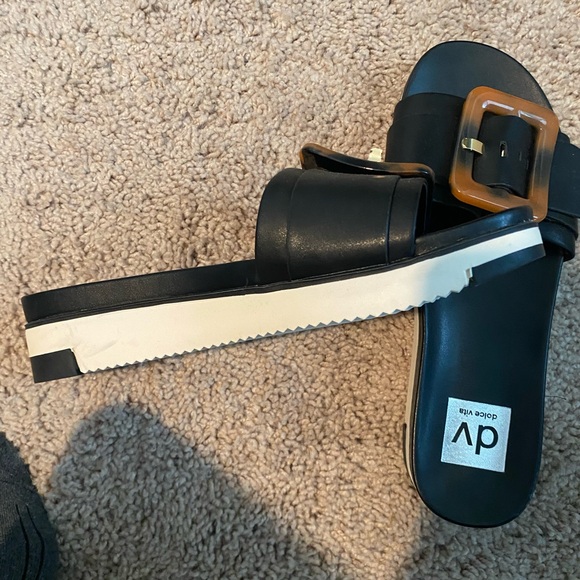 Dolce Vita Black and Orange Sandals - Picture 5 of 6